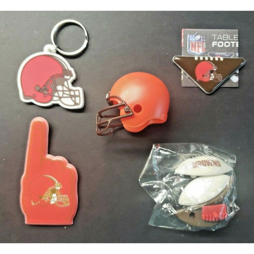 Cleveland Browns Football Vending Charms Lot of 5 Puzzle Helmet Key Chain 292